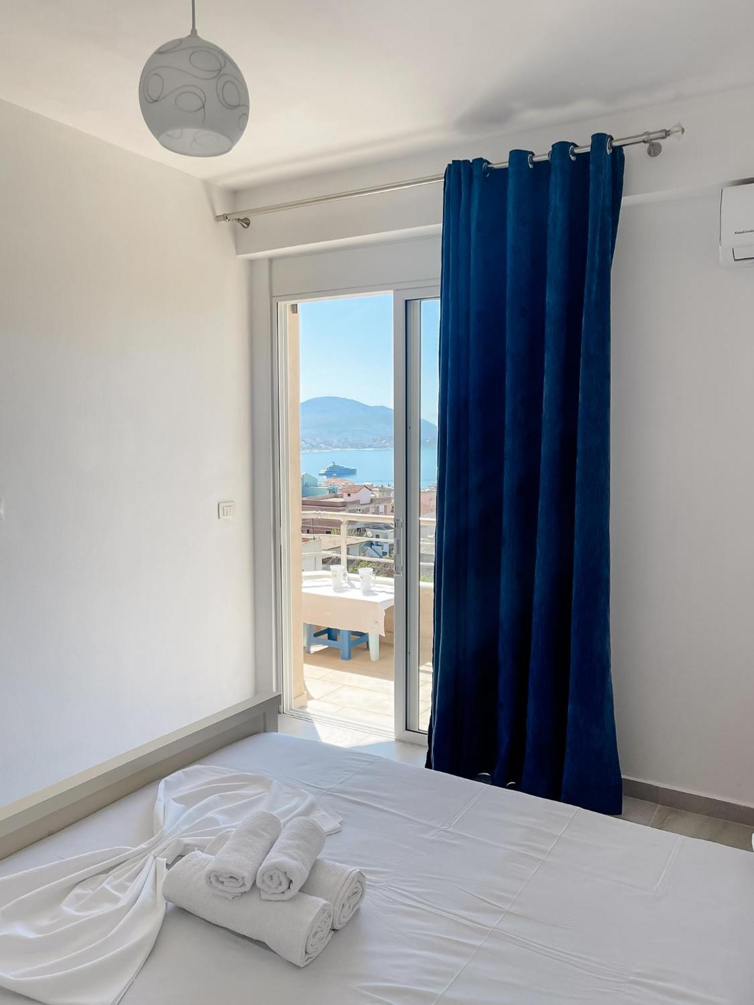 L.T. Noy'S Apartment Sarandë Eksteriør billede
