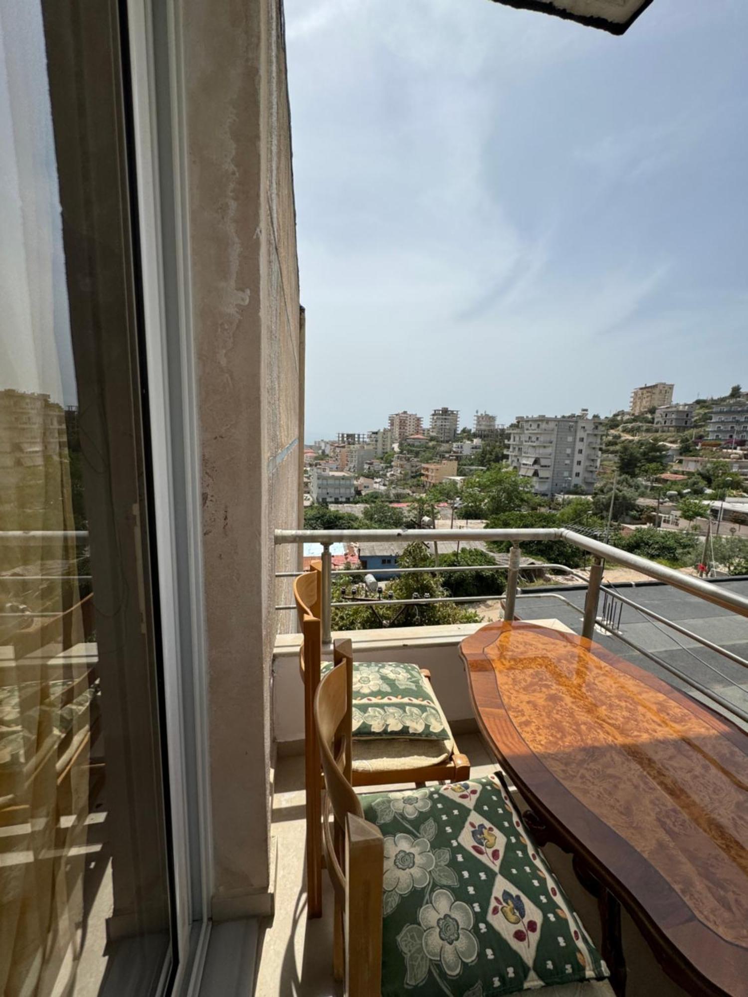 L.T. Noy'S Apartment Sarandë Eksteriør billede